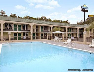 Days Inn By Wyndham Orangeburg South Екстер'єр фото